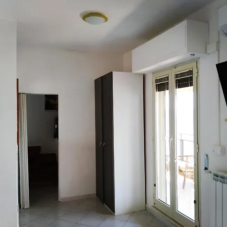 Eden Beach Snc Guest house Follonica